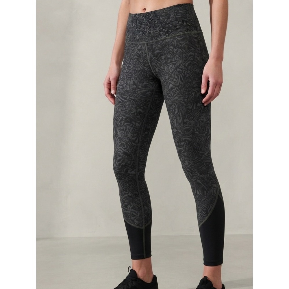 Under Armour Marble Swirl High Rise Athletic Compression Leggings Gray Black M